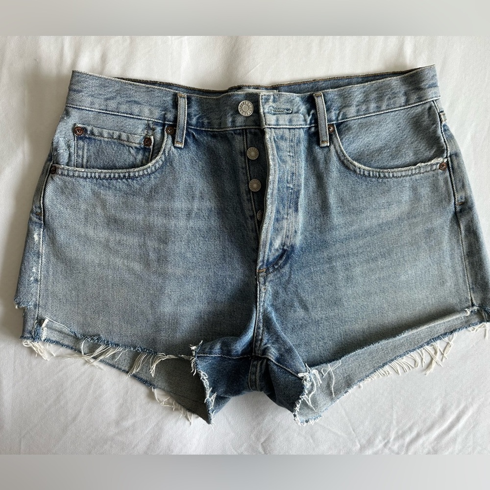 Agolde Parker Short. These are the best shorts, your everyday shirt.